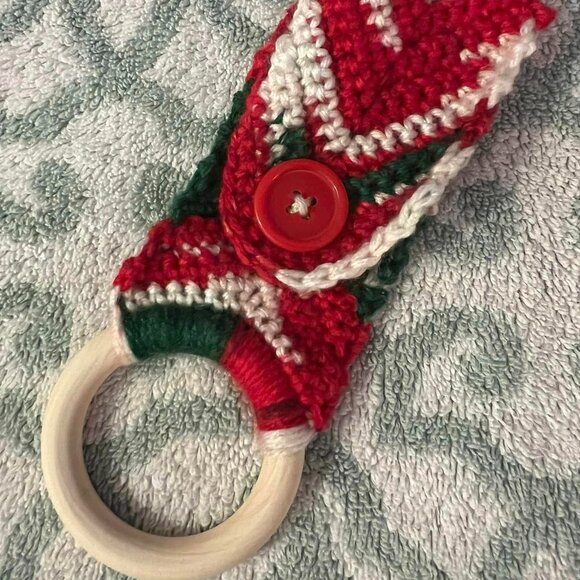 🐻New Single Ring w/Button Christmas Kitchen Towel Holder - Handmade - Picture 1 of 3